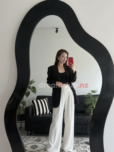 Best  escort in North Shore